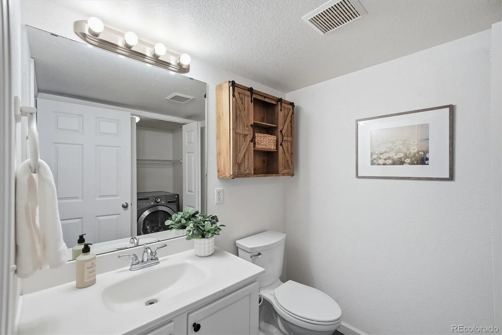 1890 Oakcrest Circle Castle Rock CO 80104 | MLS #REC3881398 07152026073527 1600 13