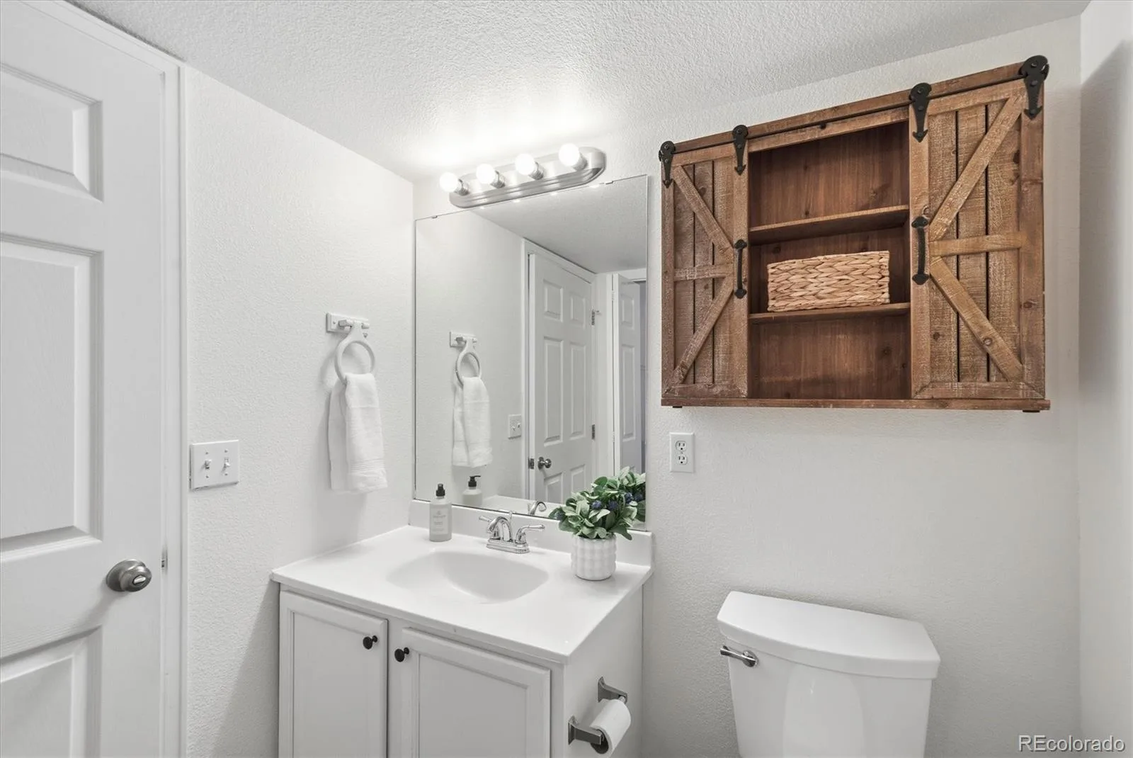 1890 Oakcrest Circle Castle Rock CO 80104 | MLS #REC3881398 07152026073527 1600 14