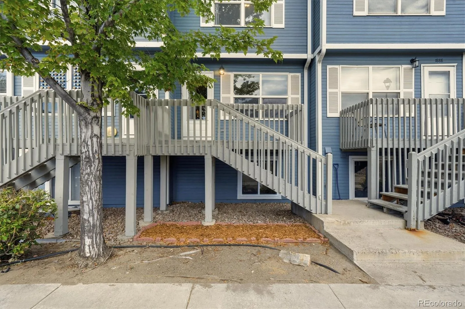1890 Oakcrest Circle Castle Rock CO 80104 | MLS #REC3881398 07152026073527 1600 2