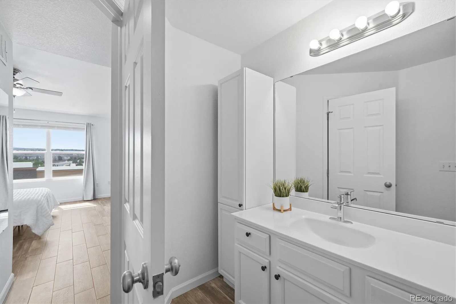 1890 Oakcrest Circle Castle Rock CO 80104 | MLS #REC3881398 07152026073527 1600 23