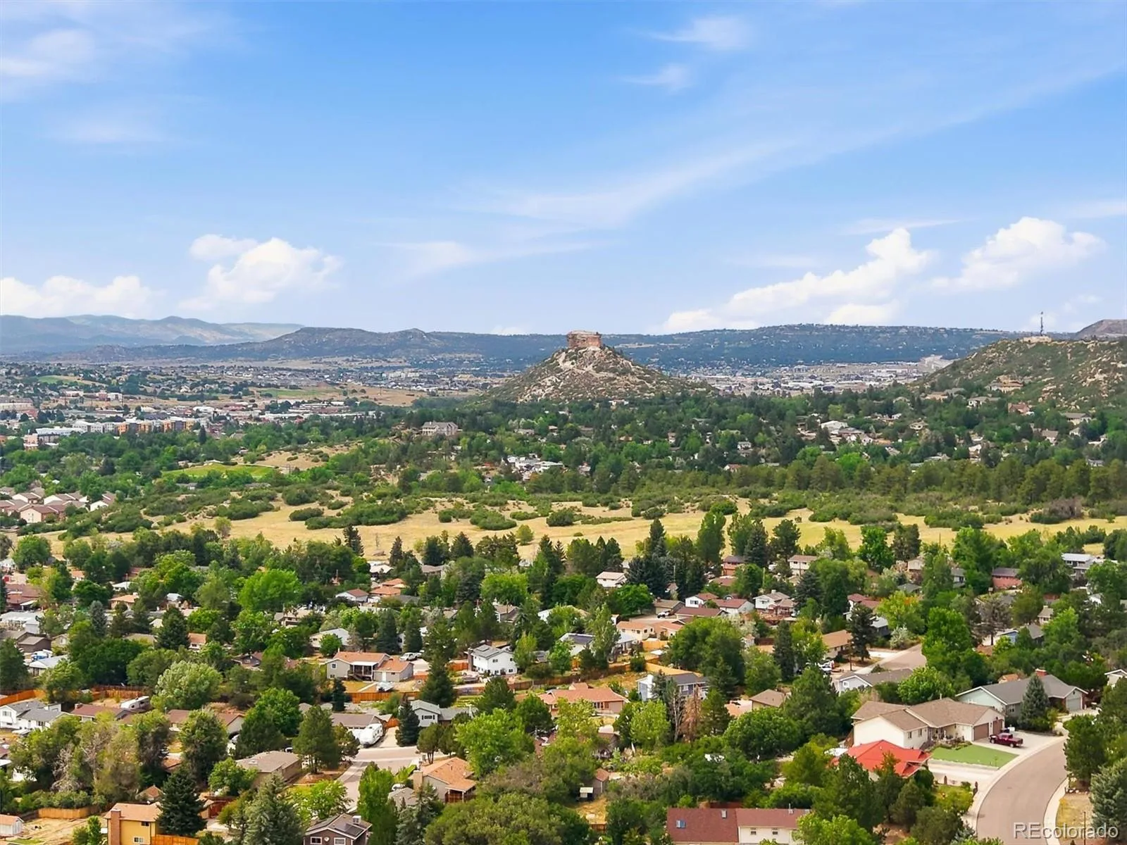 1890 Oakcrest Circle Castle Rock CO 80104 | MLS #REC3881398 07152026073527 1600 45