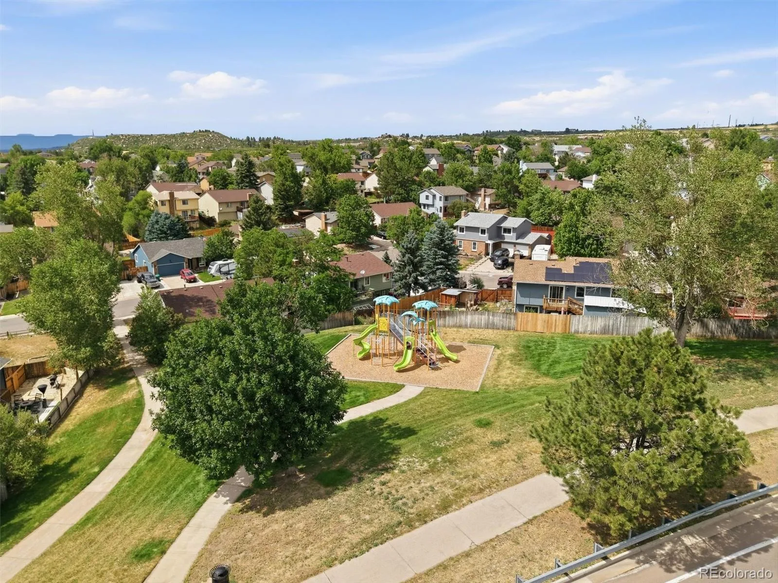1890 Oakcrest Circle Castle Rock CO 80104 | MLS #REC3881398 07152026073527 1600 46