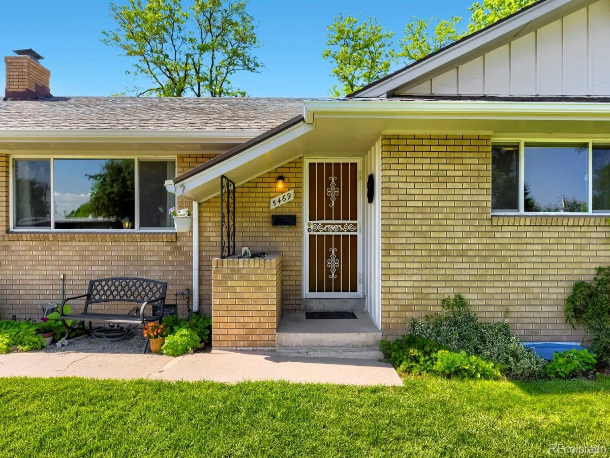 5469 S Huron Way Littleton CO 80120 MLS #REC3882636 06022026231139 1200 1