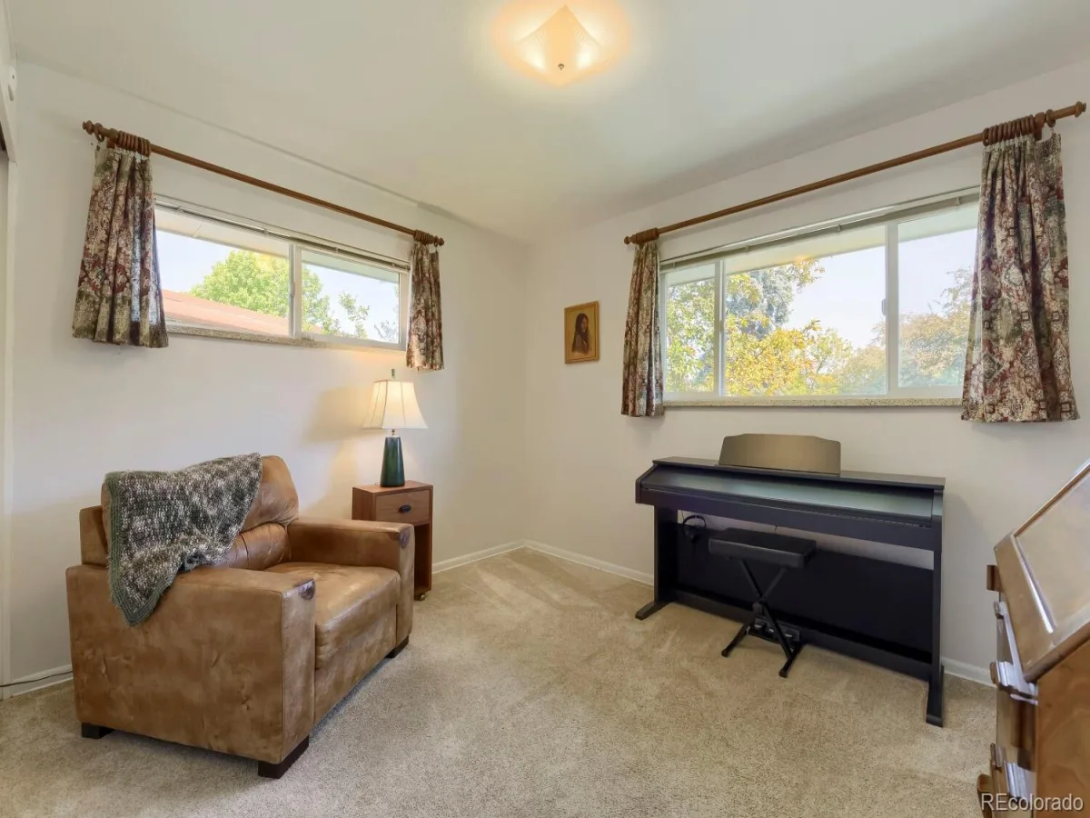 5469 S Huron Way Littleton CO 80120 MLS #REC3882636 06022026231139 1200 11