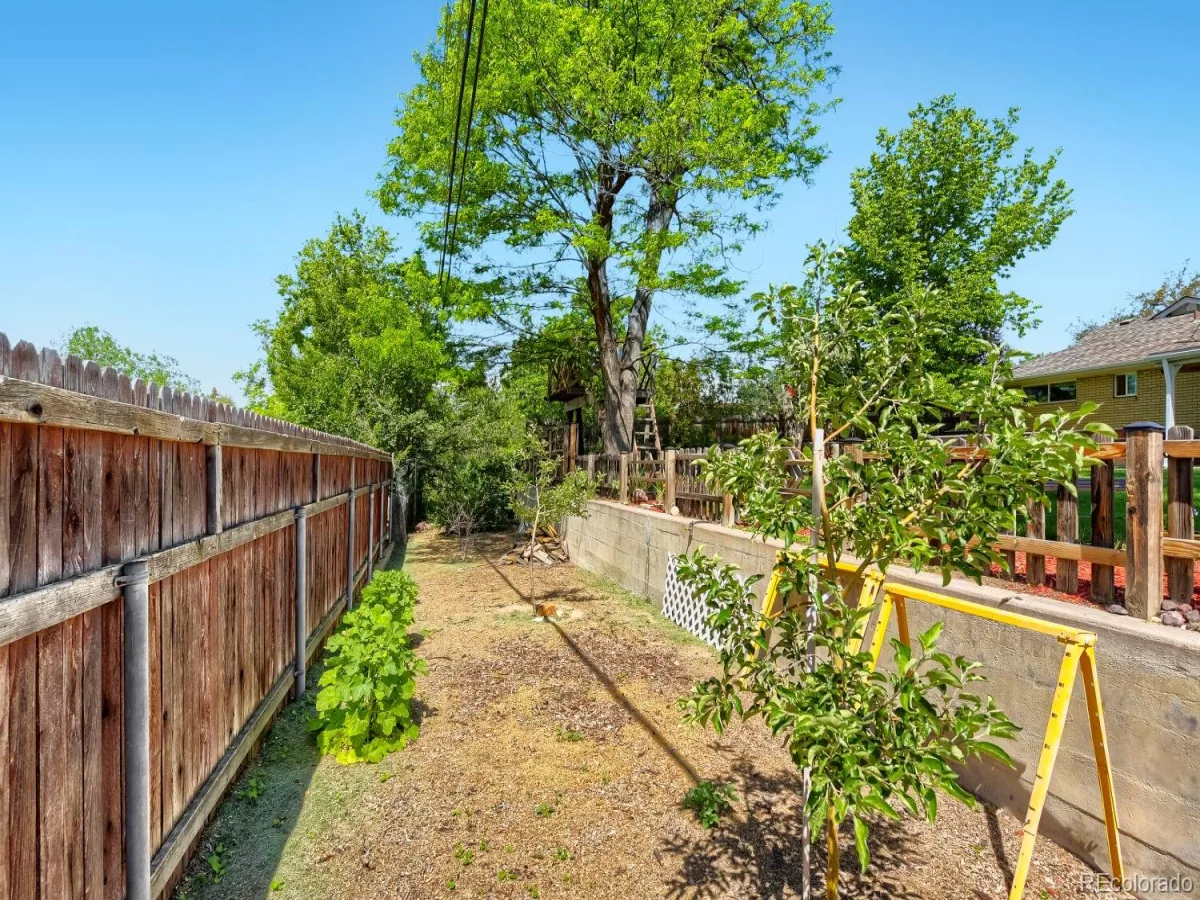 5469 S Huron Way Littleton CO 80120 MLS #REC3882636 06022026231139 1200 14