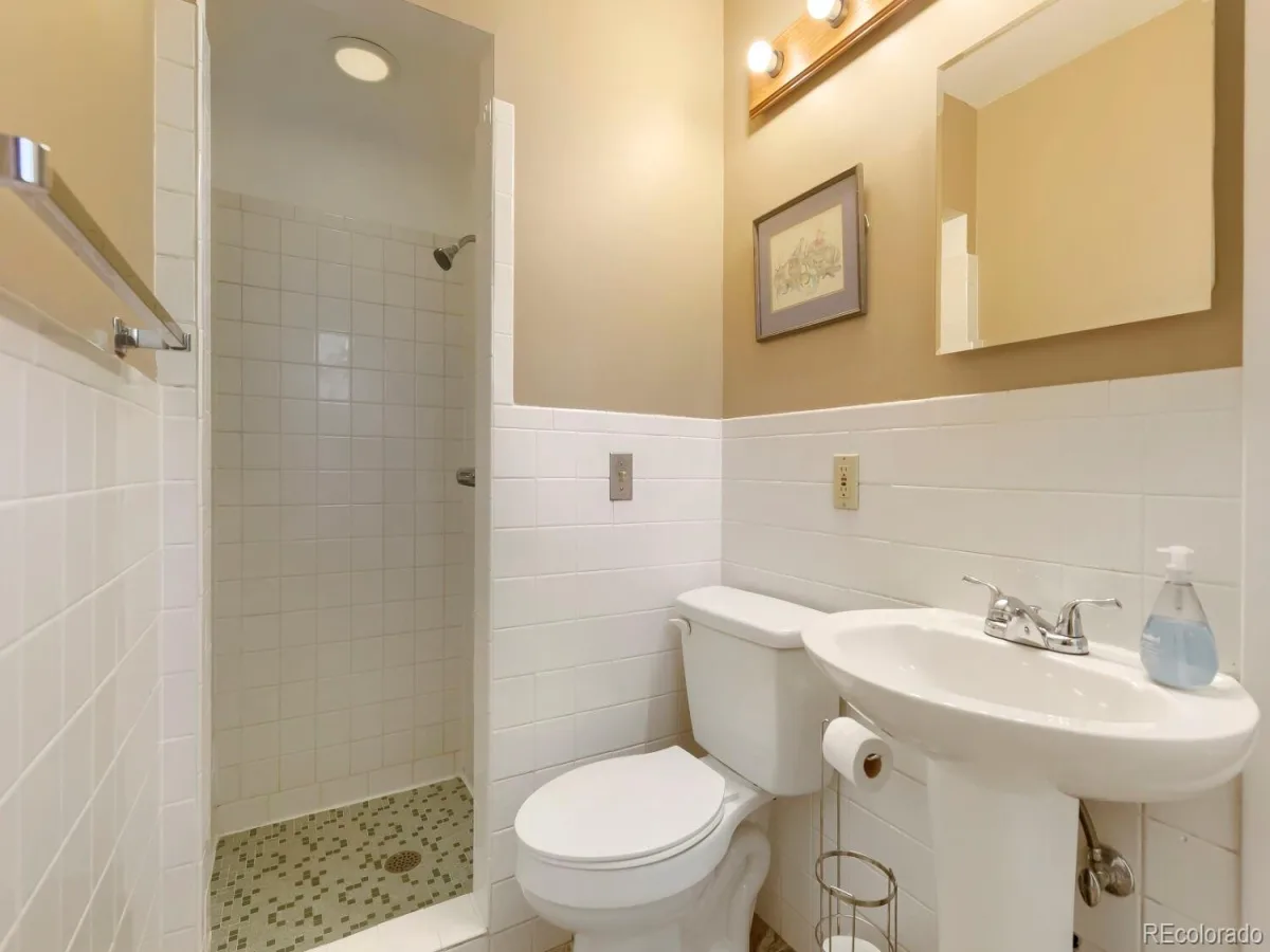 5469 S Huron Way Littleton CO 80120 MLS #REC3882636 06022026231139 1200 15
