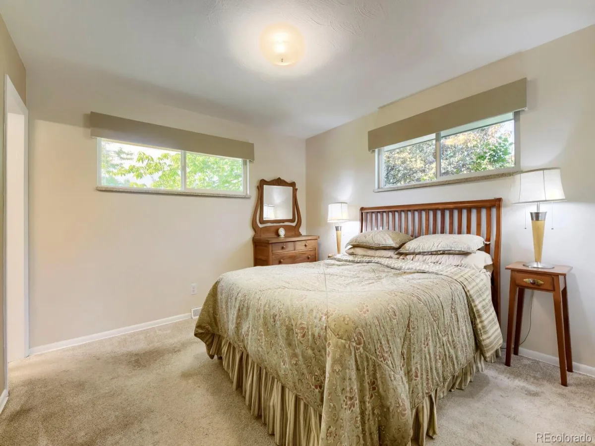 5469 S Huron Way Littleton CO 80120 MLS #REC3882636 06022026231139 1200 17