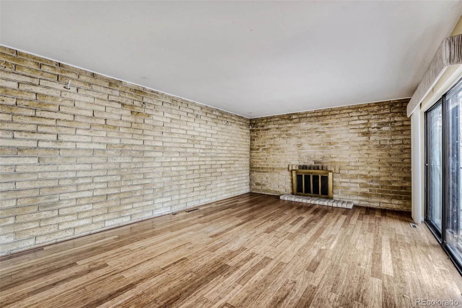1160 S Clinton Street #40 Denver CO 80247 MLS #REC3883536 06102026185256 1600 28