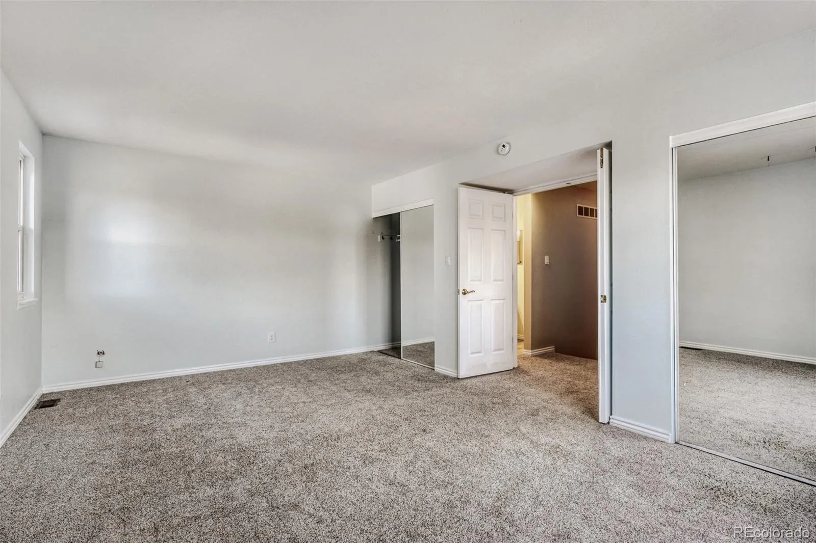 1160 S Clinton Street #40 Denver CO 80247 MLS #REC3883536 06102026185256 1600 32