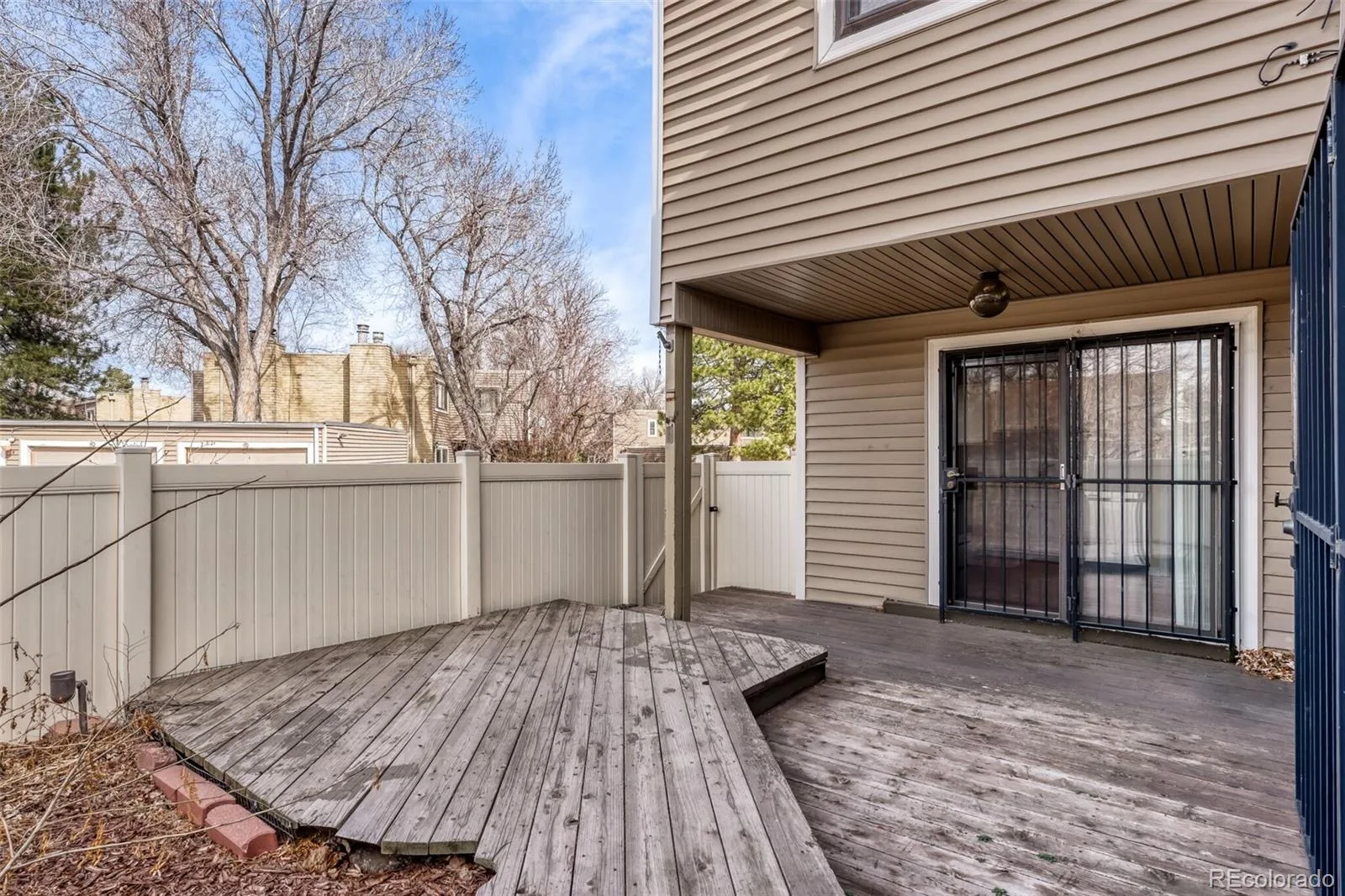 1160 S Clinton Street #40 Denver CO 80247 MLS #REC3883536 06102026185256 1600 39
