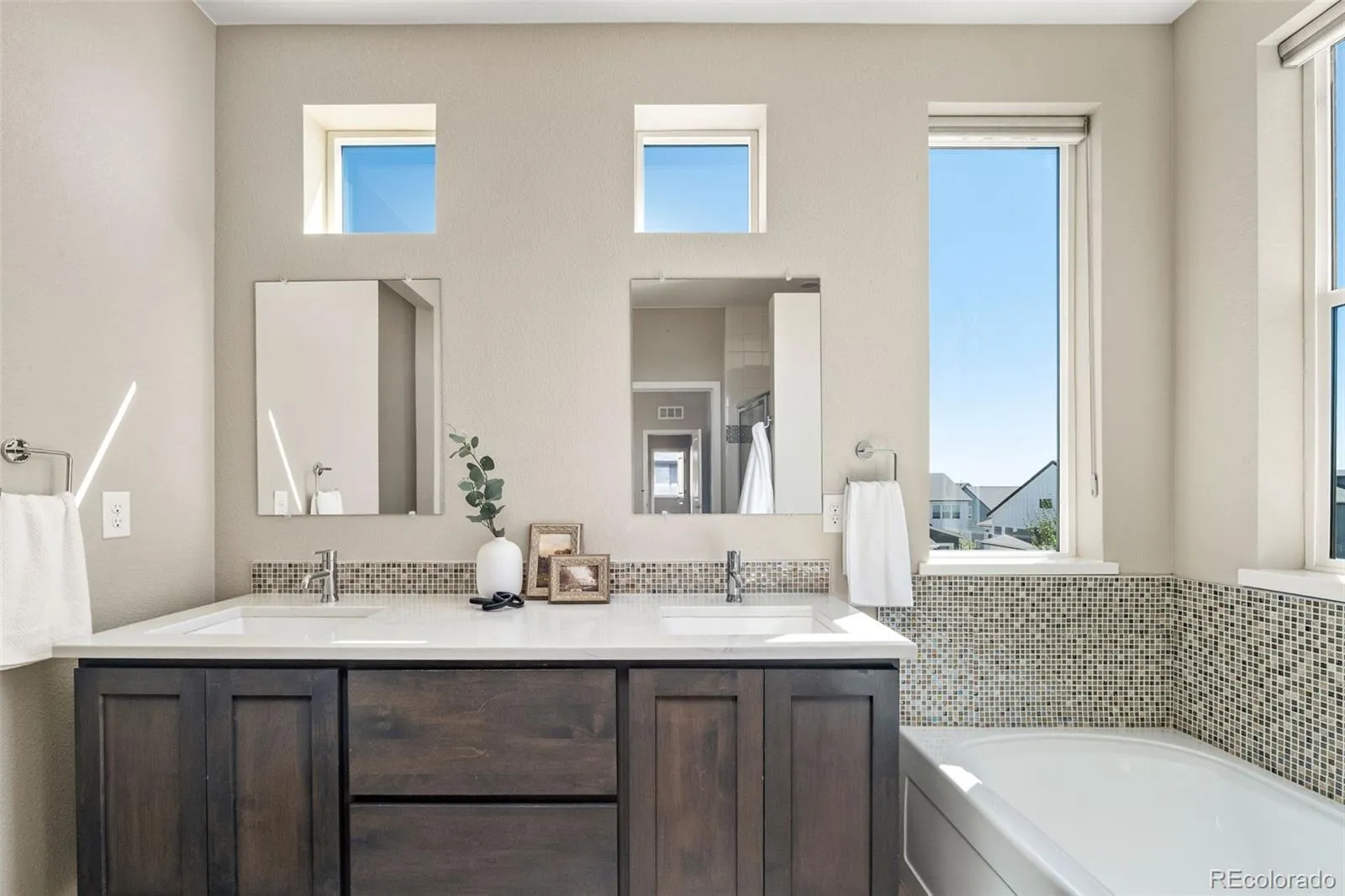 6753 Mariposa Court Denver CO 80221 MLS #REC3884775 04172026201555 1600 29