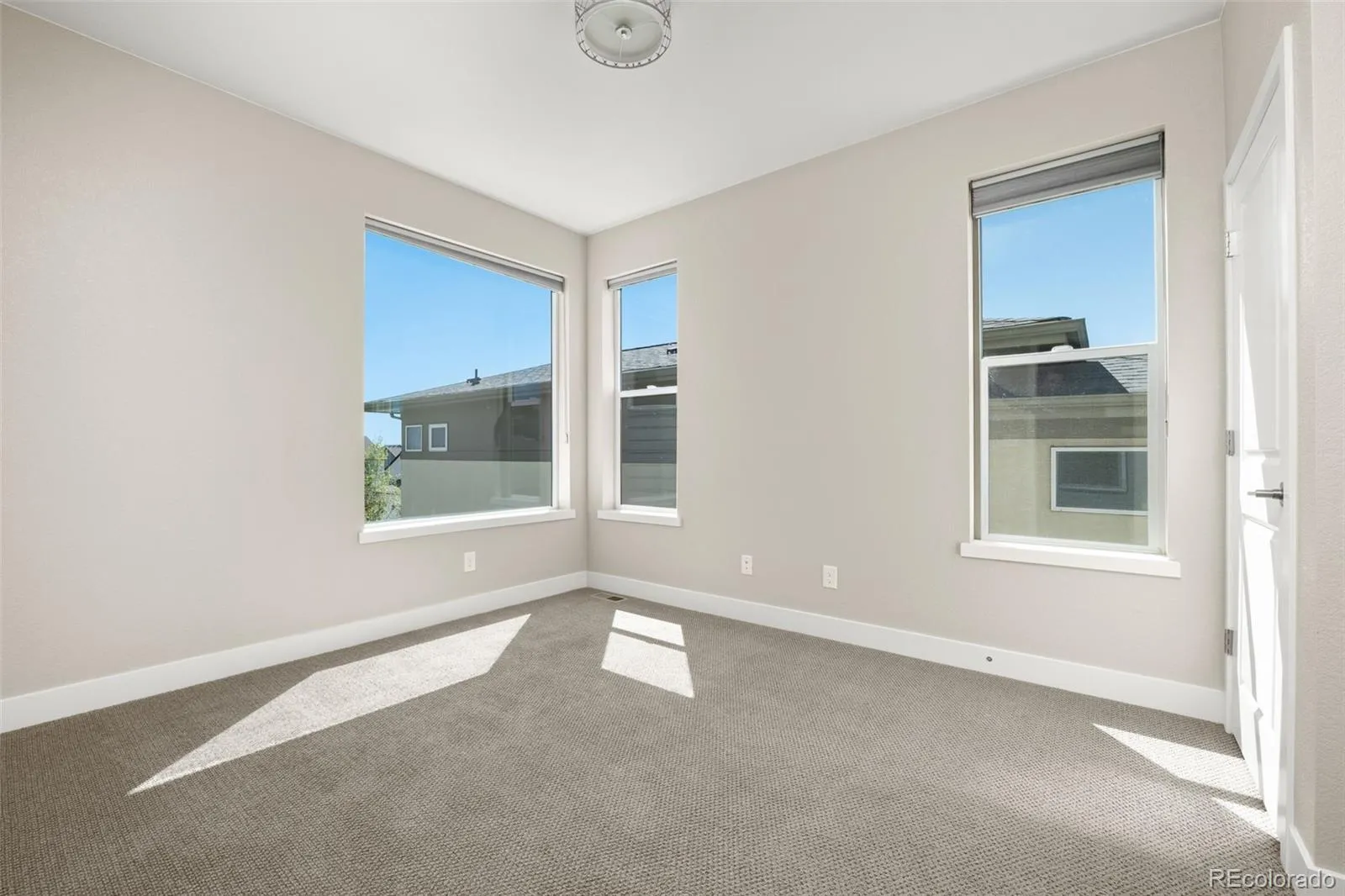 6753 Mariposa Court Denver CO 80221 MLS #REC3884775 04172026201555 1600 33