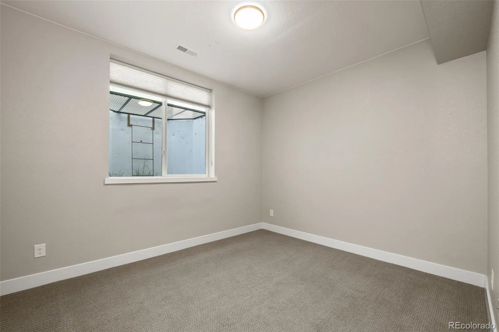 6753 Mariposa Court Denver CO 80221 MLS #REC3884775 04172026201555 1600 42