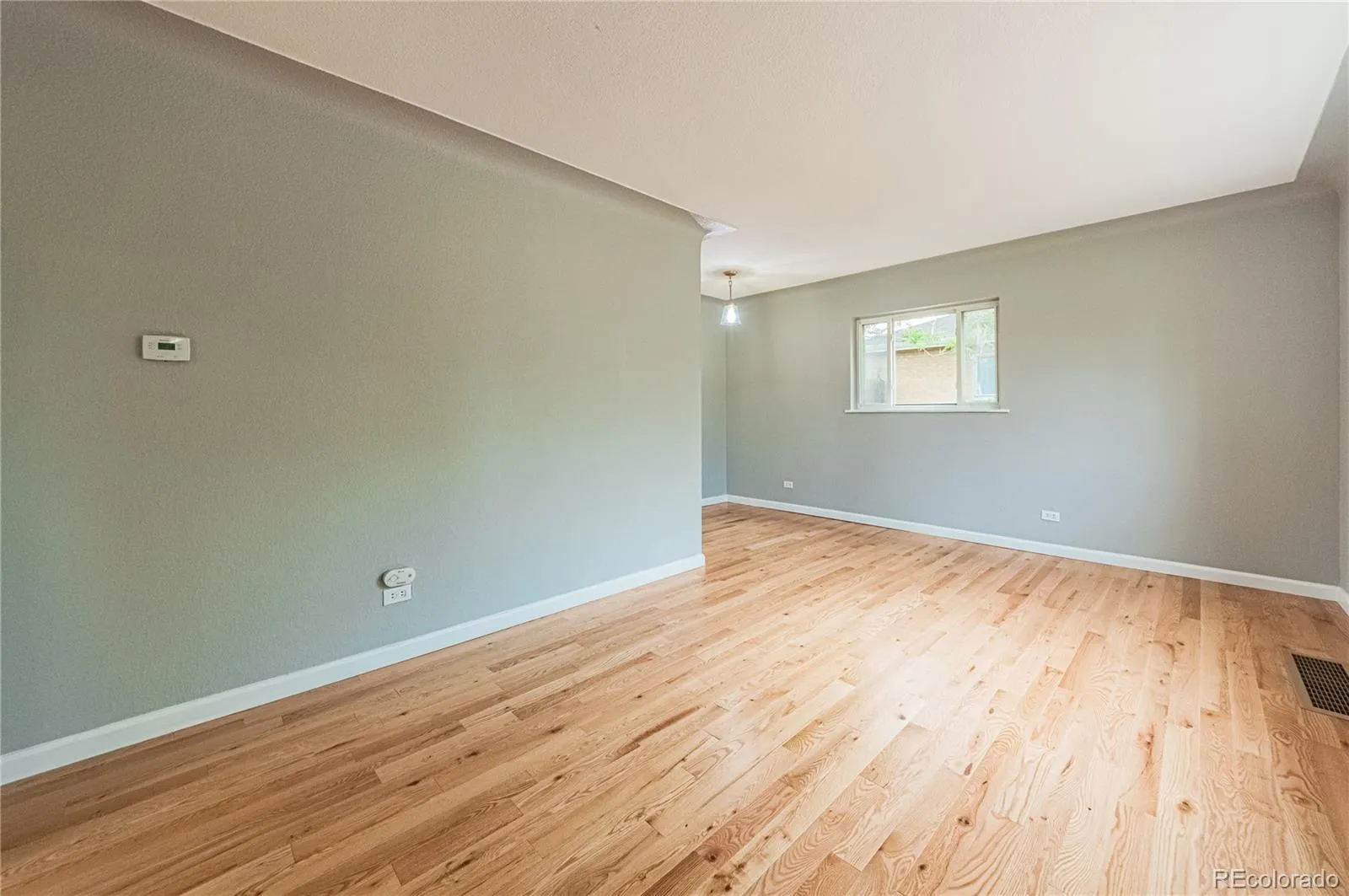 04172026222030 1600 2