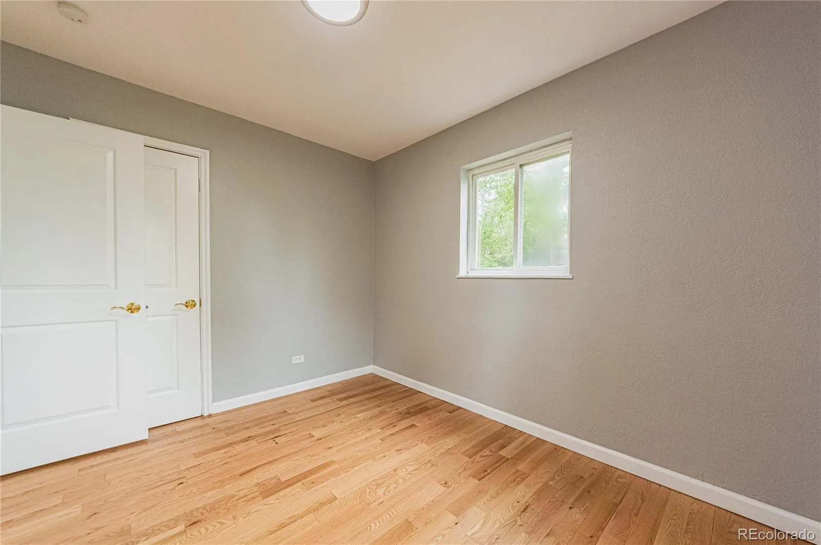 04172026222030 1600 21