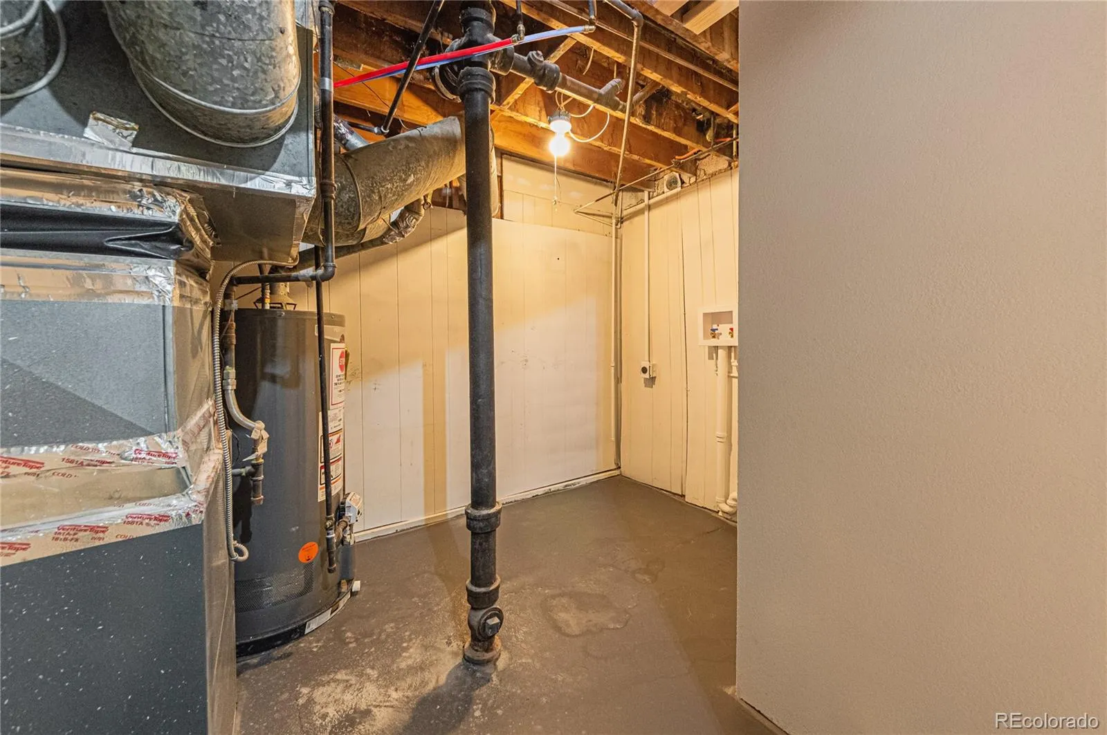 04172026222030 1600 38