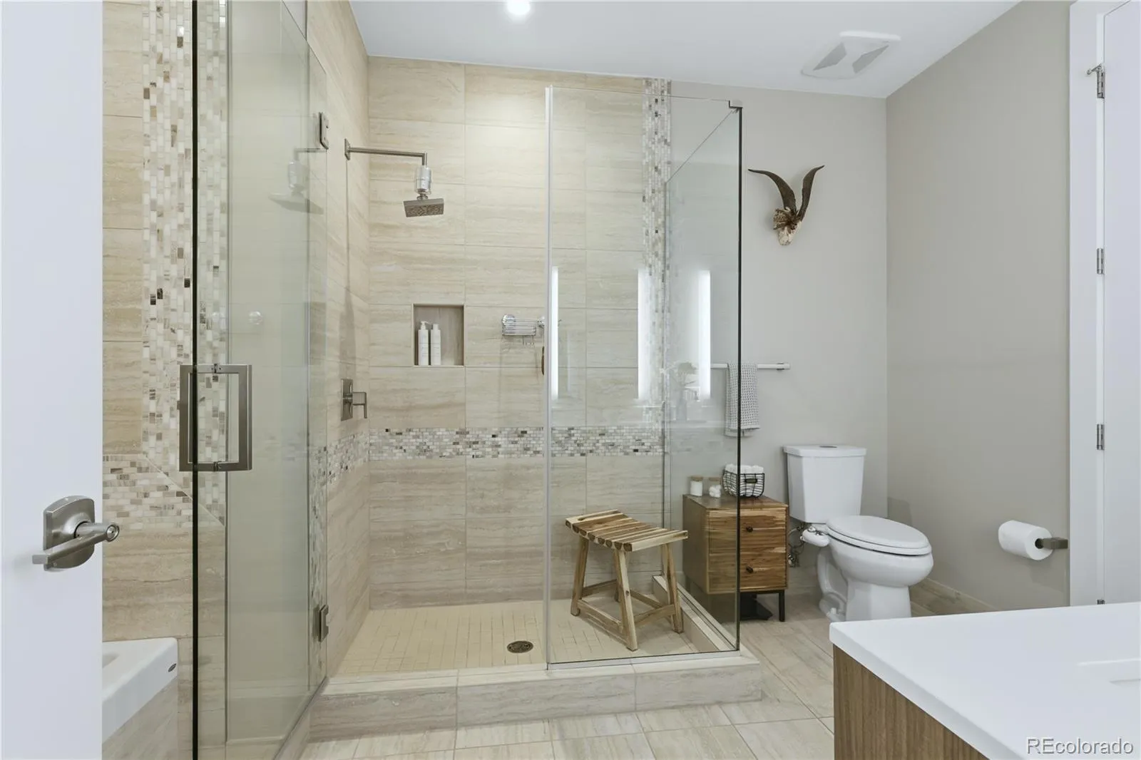 4200 W 17th Avenue #611 Denver CO 80204 MLS #REC3885458 05162026161021 1600 27
