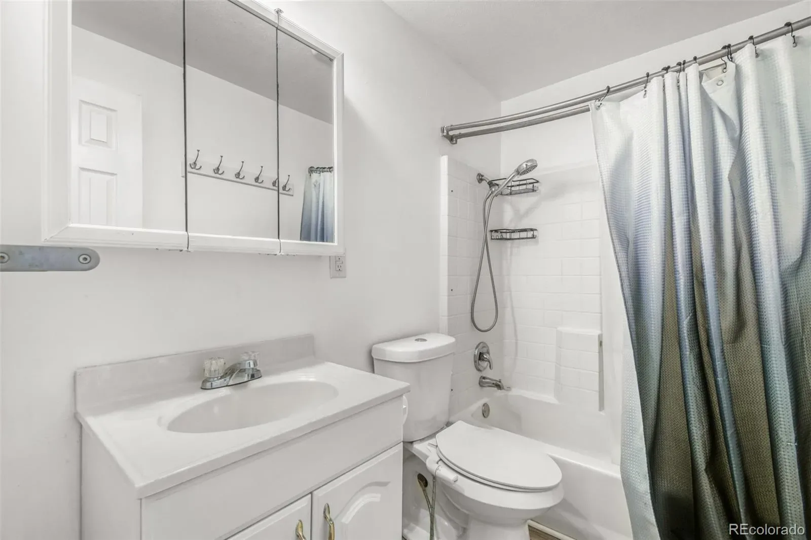 6970 Krameria Street Commerce City CO 80022 | MLS #REC3886405 03222026173813 1600 7
