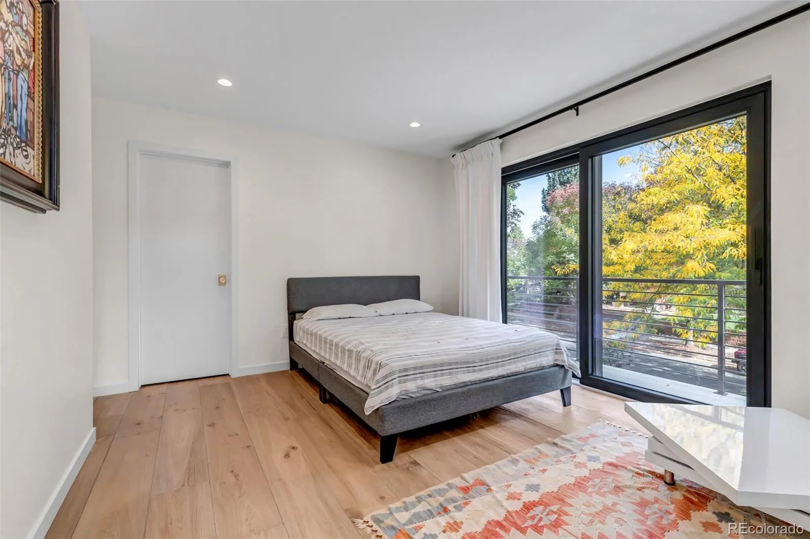 04182026002739 1600 26