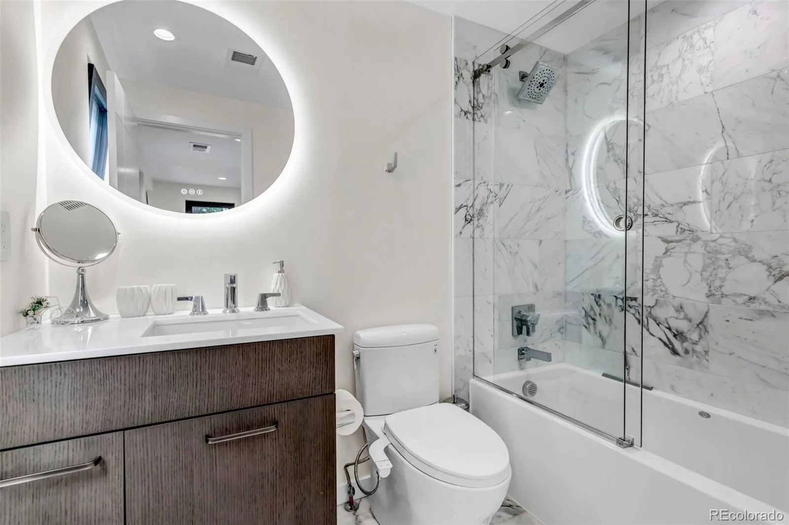1375 S Elizabeth Street Denver CO 80210 MLS #REC3886421 05282026022748 1600 26