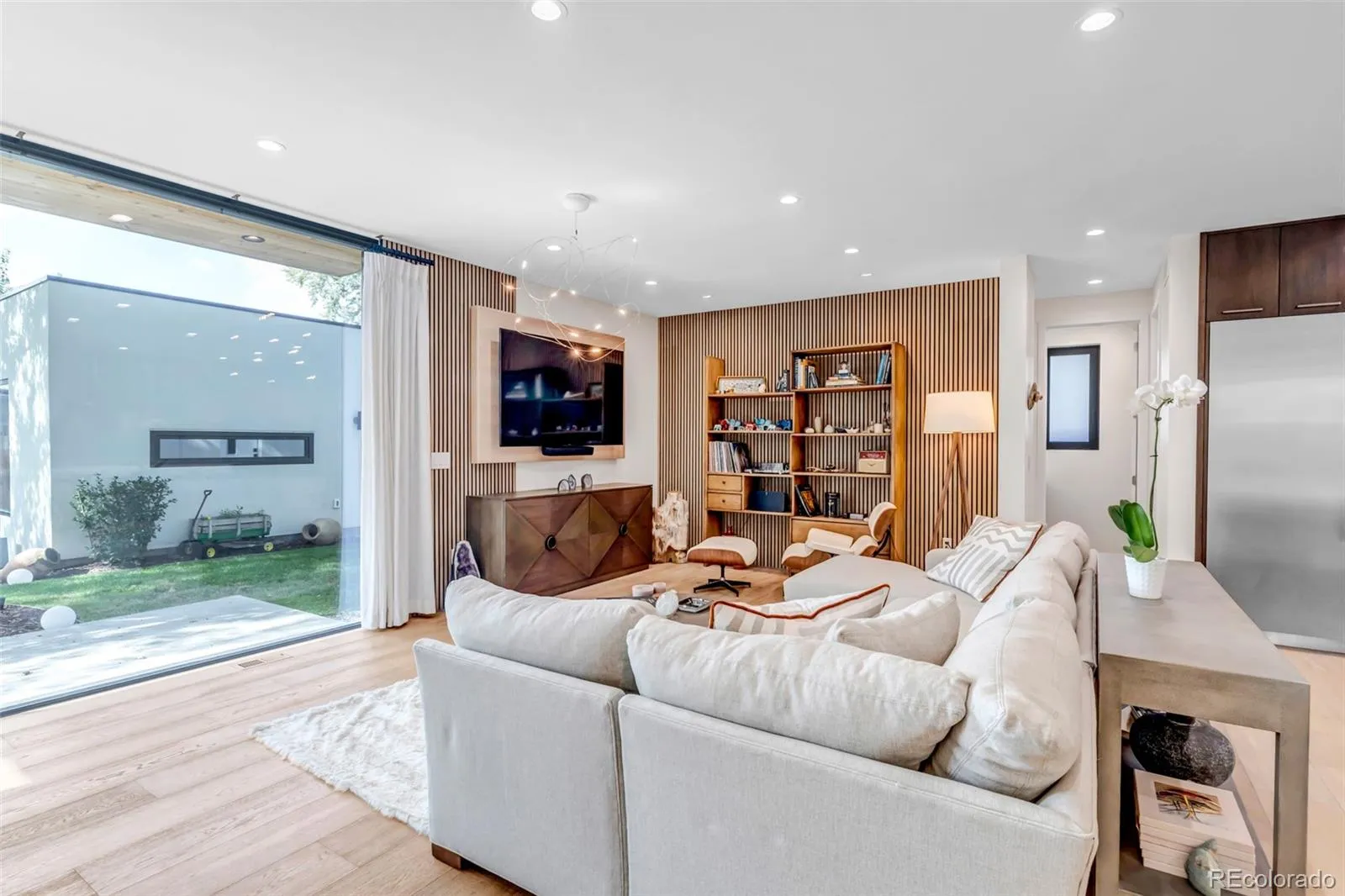 1375 S Elizabeth Street Denver CO 80210 MLS #REC3886421 05282026022748 1600 9