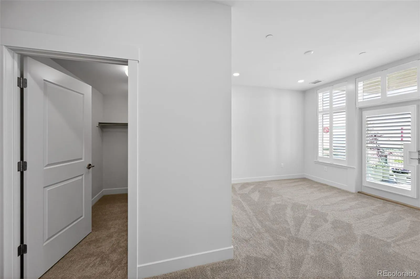 7220 W Bonfils Lane #302 Lakewood CO 80226 MLS #REC3889731 05112026183805 1600 13