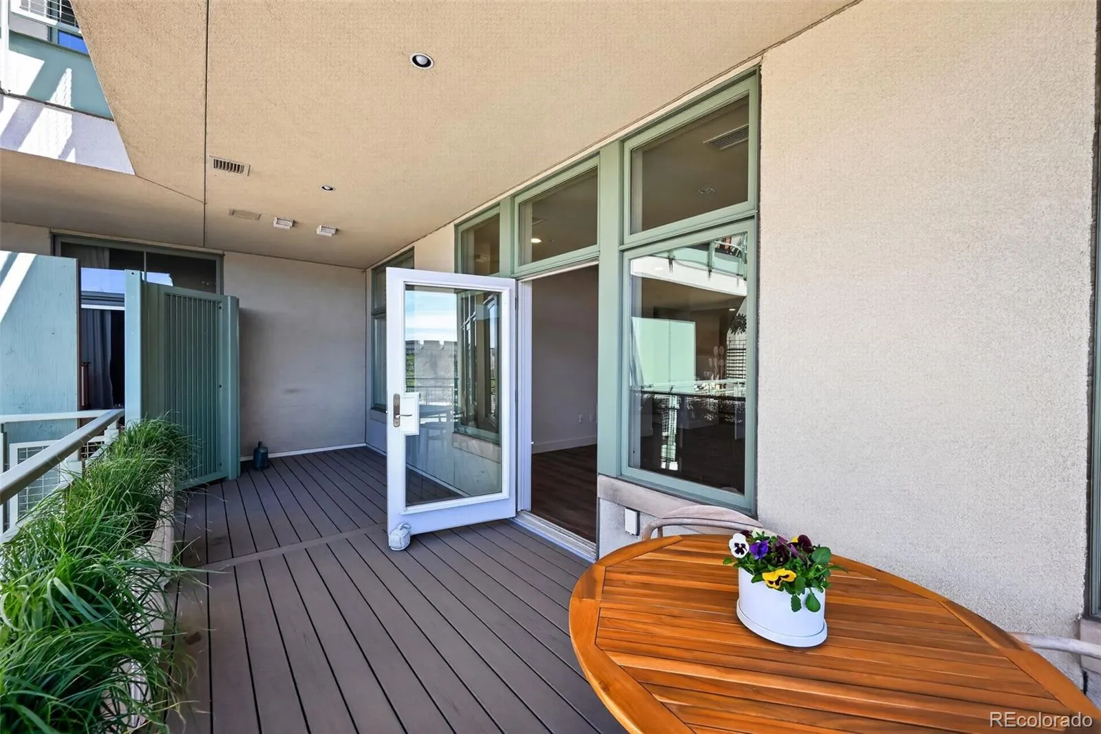 7220 W Bonfils Lane #302 Lakewood CO 80226 MLS #REC3889731 05112026183805 1600 2