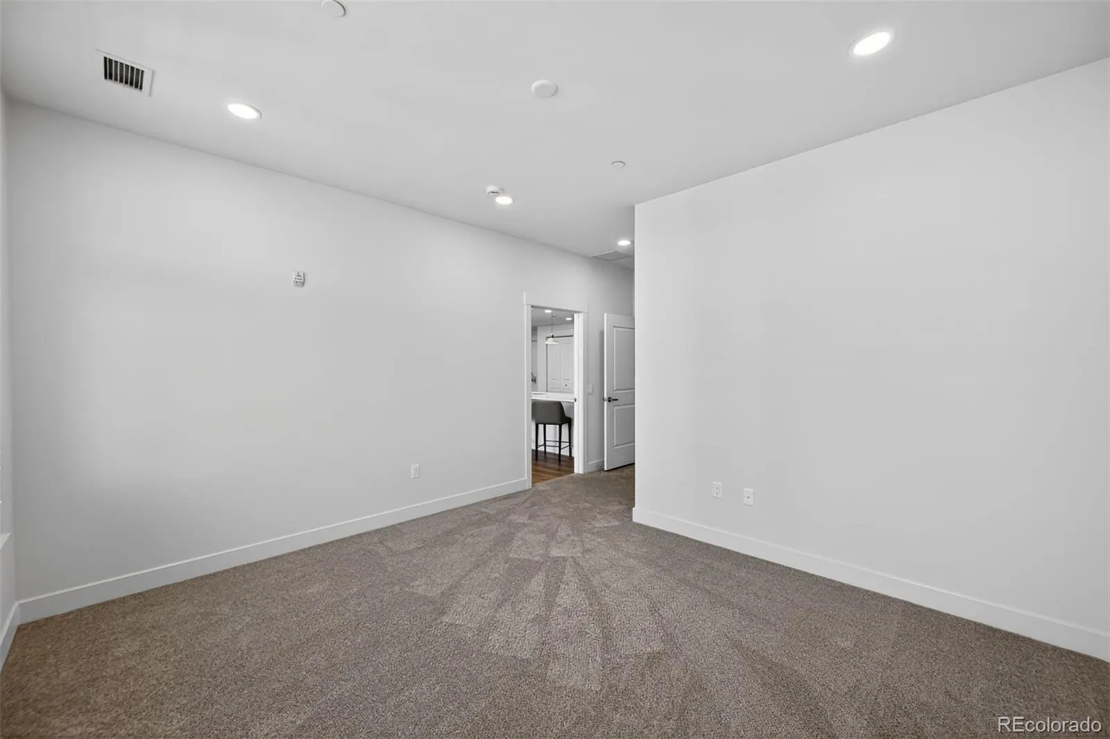 7220 W Bonfils Lane #302 Lakewood CO 80226 MLS #REC3889731 05112026183805 1600 9