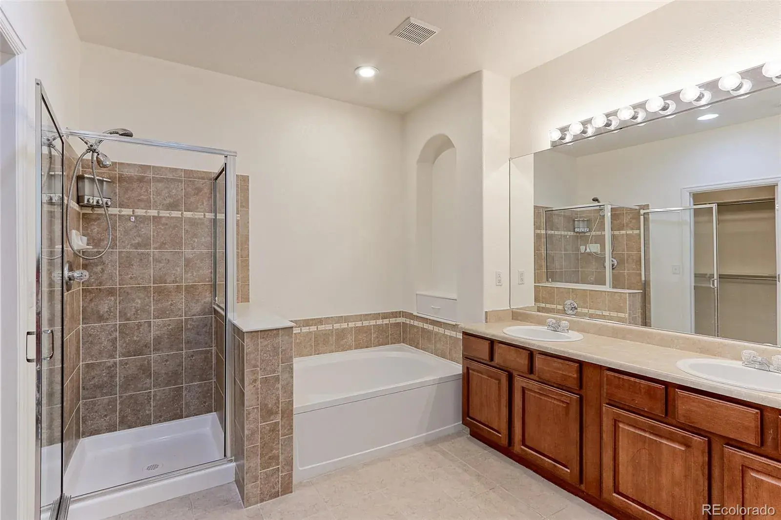 11207 Osage Circle #B Westminster CO 80234 | MLS #REC3889817 03052026203816 1600 21