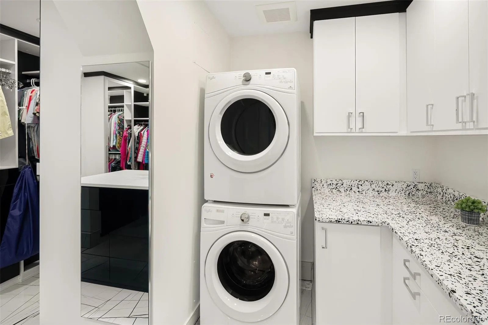 04152026165251 1600 22