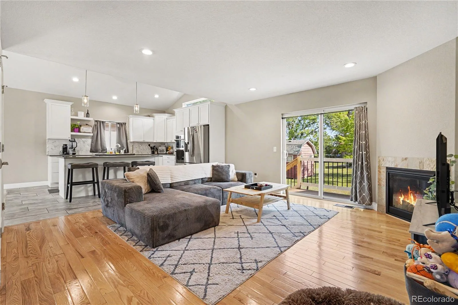 8672 W 49th Place Arvada CO 80002 MLS #REC3894457 06302026190756 1600 1