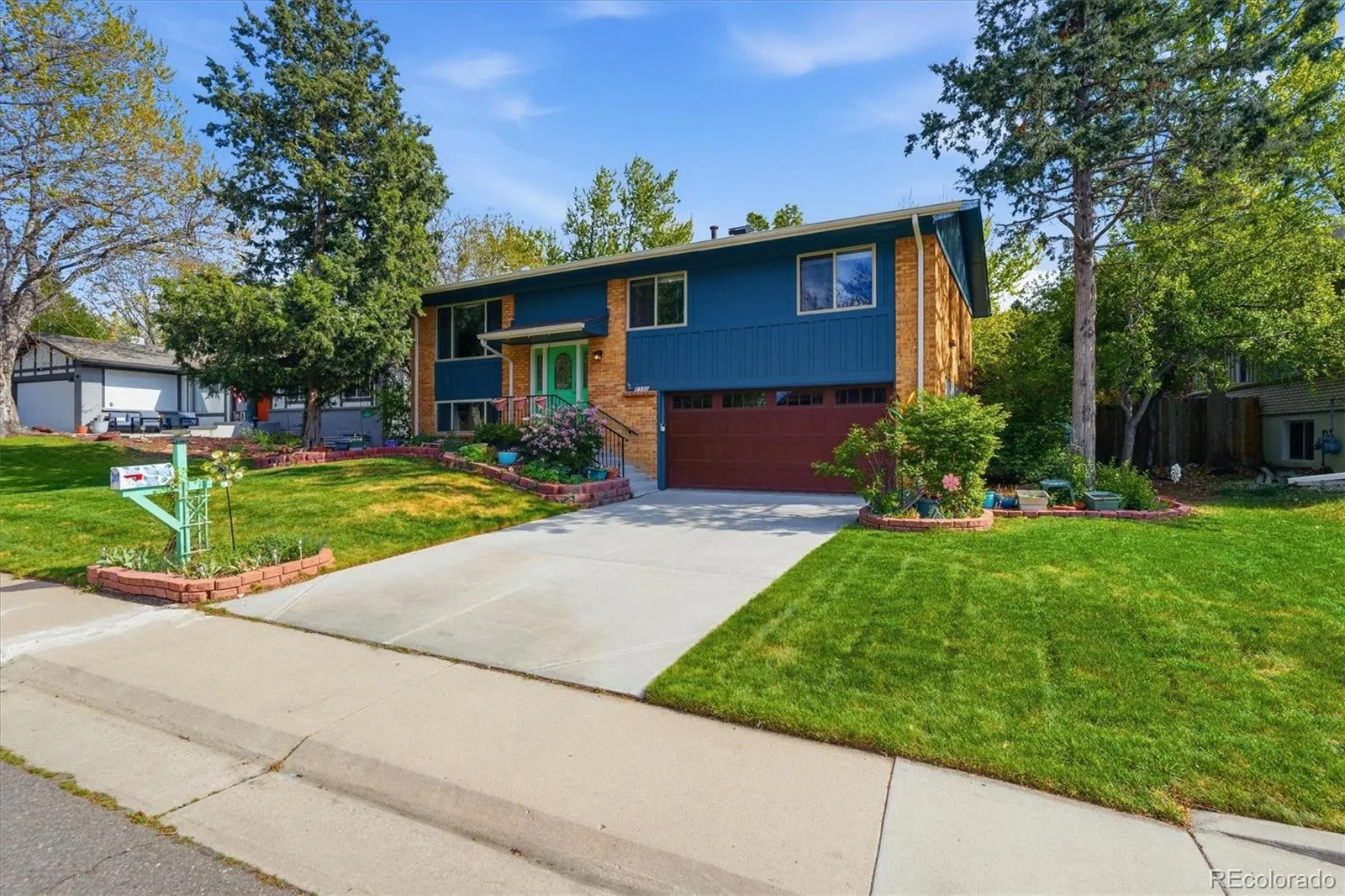 8350 E Princeton Avenue Denver CO 80237 MLS #REC3894702 05022026162939 1600 38