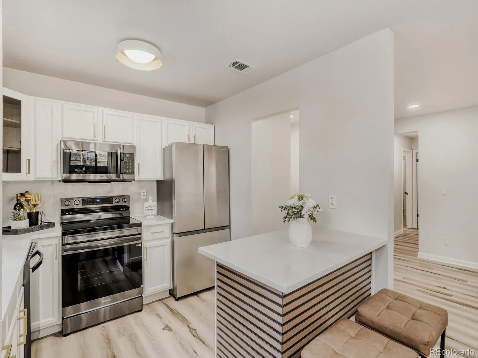 10950 W Florida Avenue #304 Lakewood CO 80232 MLS #REC3894776 04272026153244 1600 5