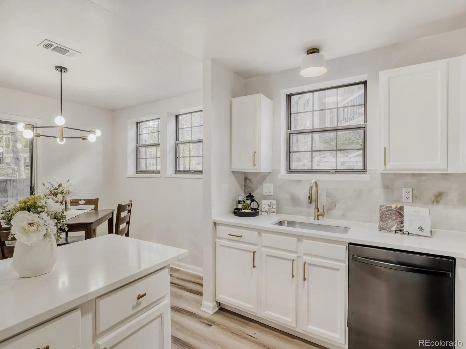 10950 W Florida Avenue #304 Lakewood CO 80232 MLS #REC3894776 04272026153244 1600 9