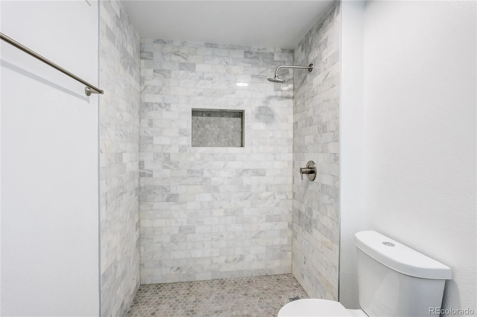 2723 Roslyn Street Denver CO 80238 | MLS #REC3897483 08102026174839 1600 16