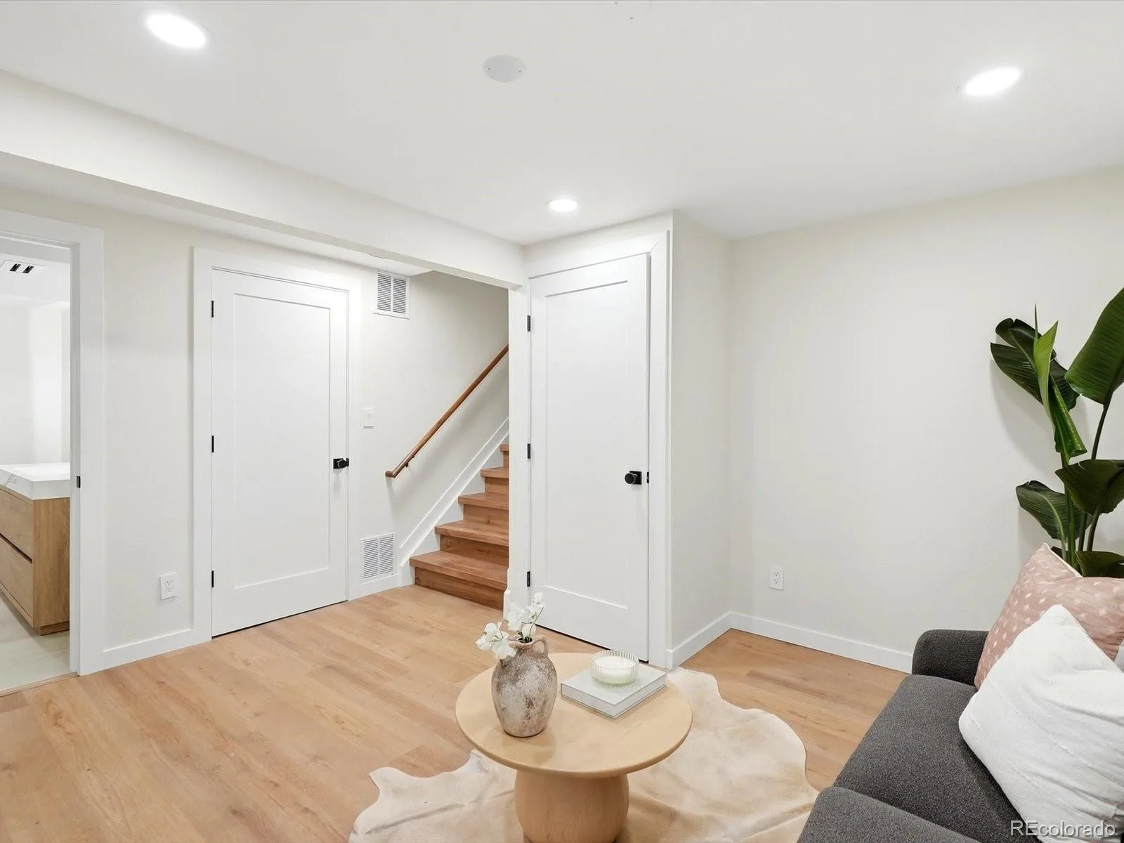 7551 S Madison Circle Centennial CO 80122 | MLS #REC3899662 08282026212125 1600 30