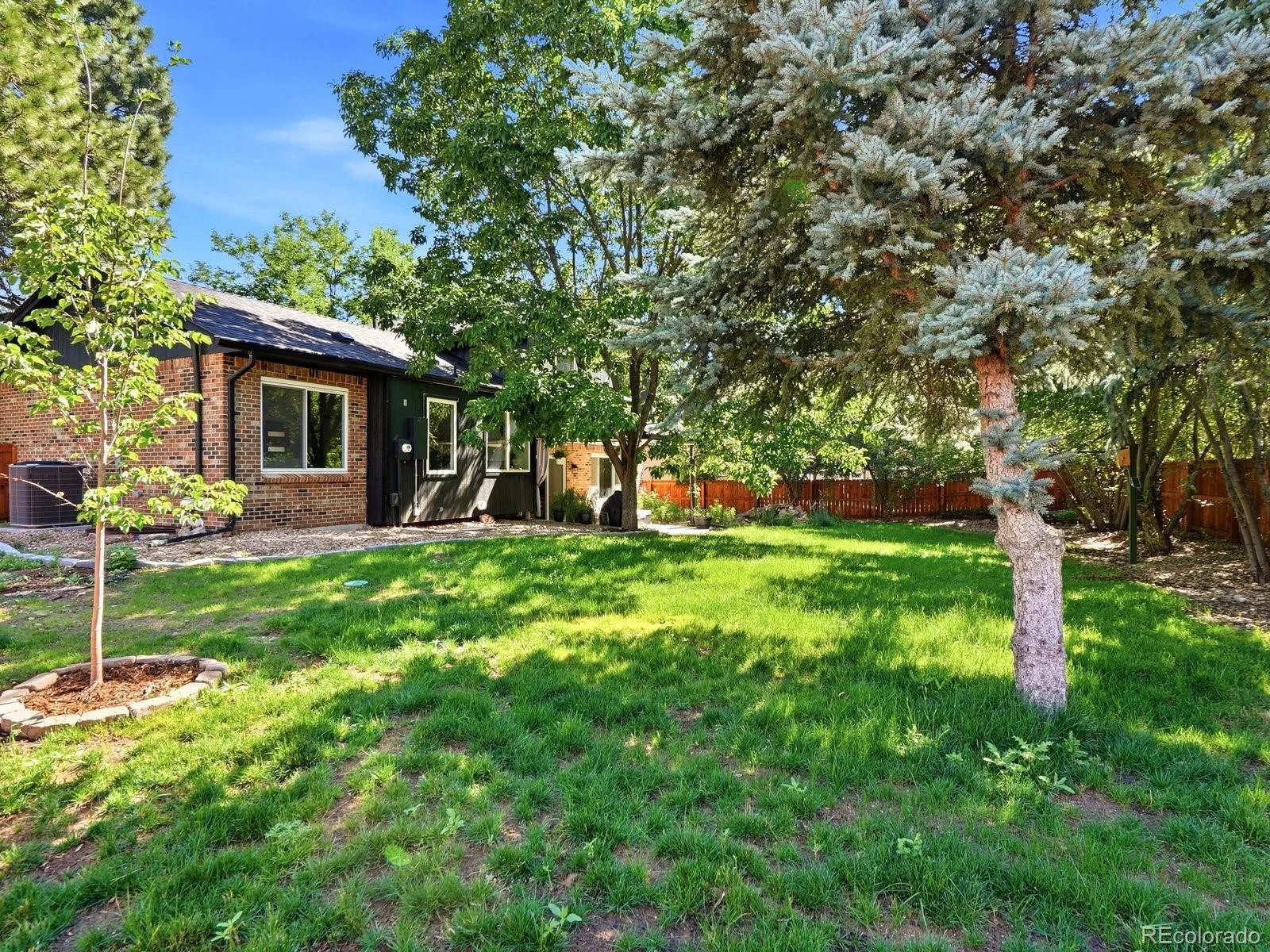 7551 S Madison Circle Centennial CO 80122 | MLS #REC3899662 08282026212125 1600 41