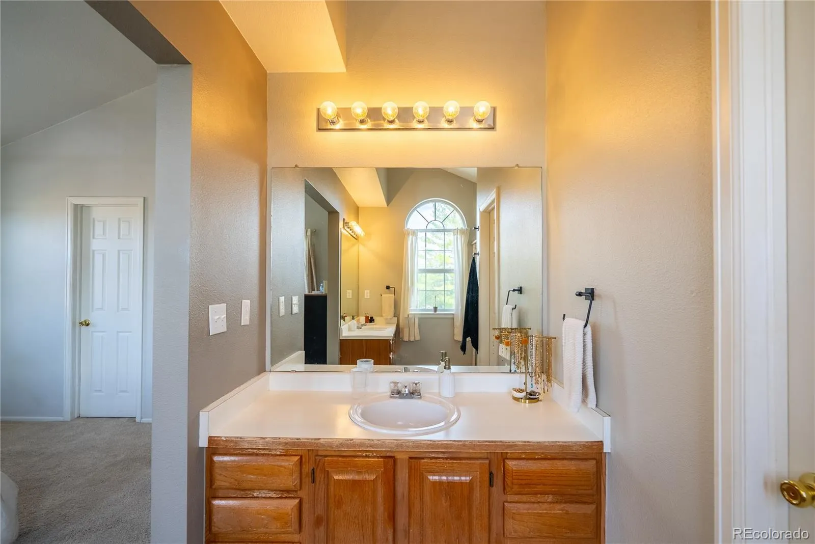 12072 W 84th Place Arvada CO 80005 MLS #REC3903347 05142026075143 1600 12