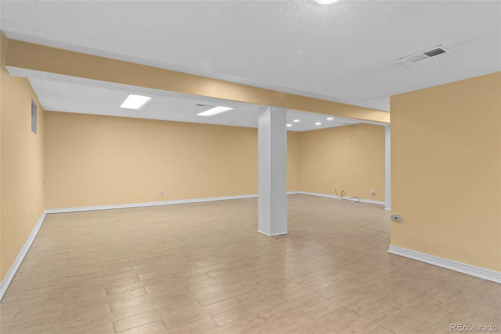 10157 E Fair Circle Englewood CO 80111 | MLS #REC3904480 08282026212231 1600 39