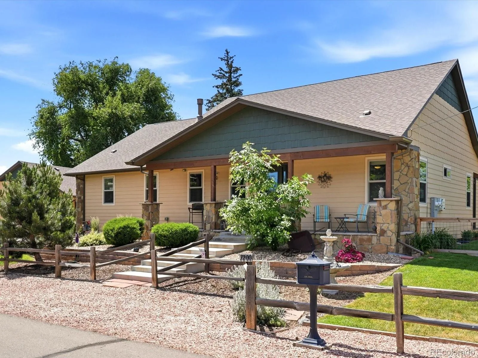 7200 W 25th Avenue Lakewood CO 80214 MLS #REC3904519 06192026234532 1600 1