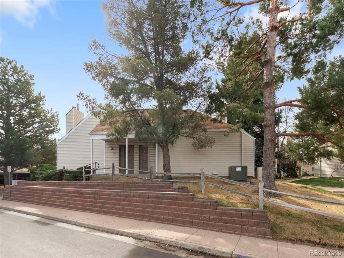 2622 S Xanadu Way #B Aurora CO 80014 | MLS #REC3904815 MLS #REC3904815 image #0