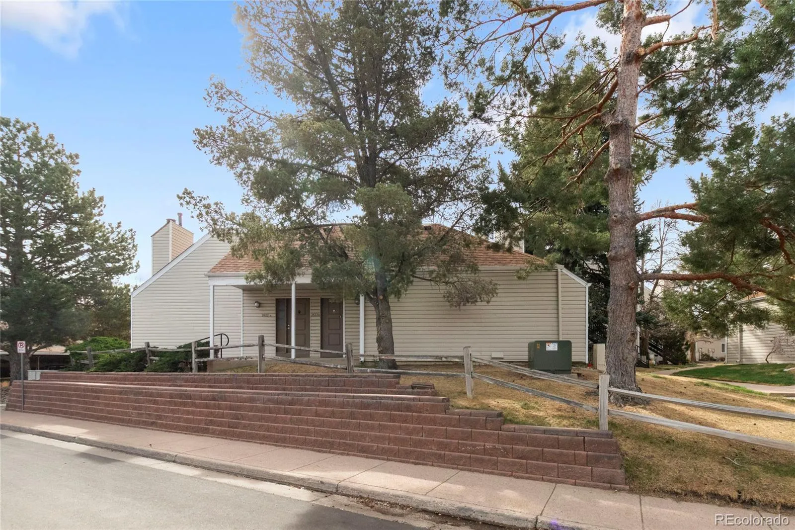 2622 S Xanadu Way #B Aurora CO 80014 MLS #REC3904815 04092026223518 1600 0