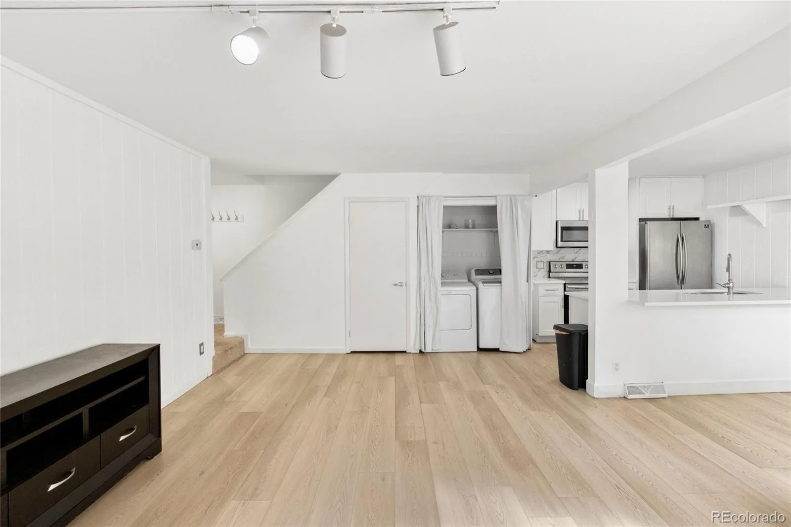 2622 S Xanadu Way #B Aurora CO 80014 MLS #REC3904815 04092026223518 1600 7