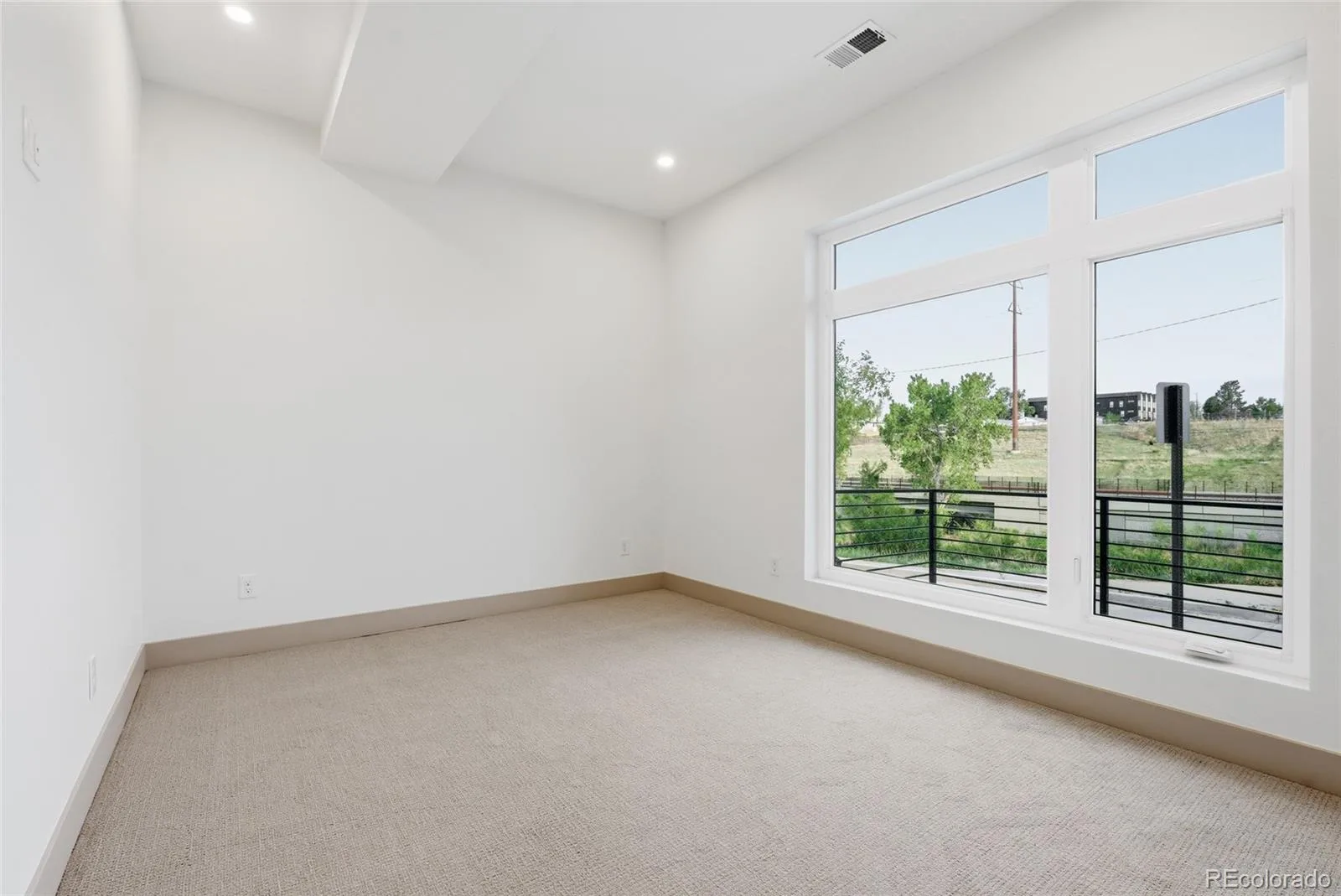 1230 N ZENOBIA Street #1 Denver CO 80204 MLS #REC3905860 07072026182012 1600 17