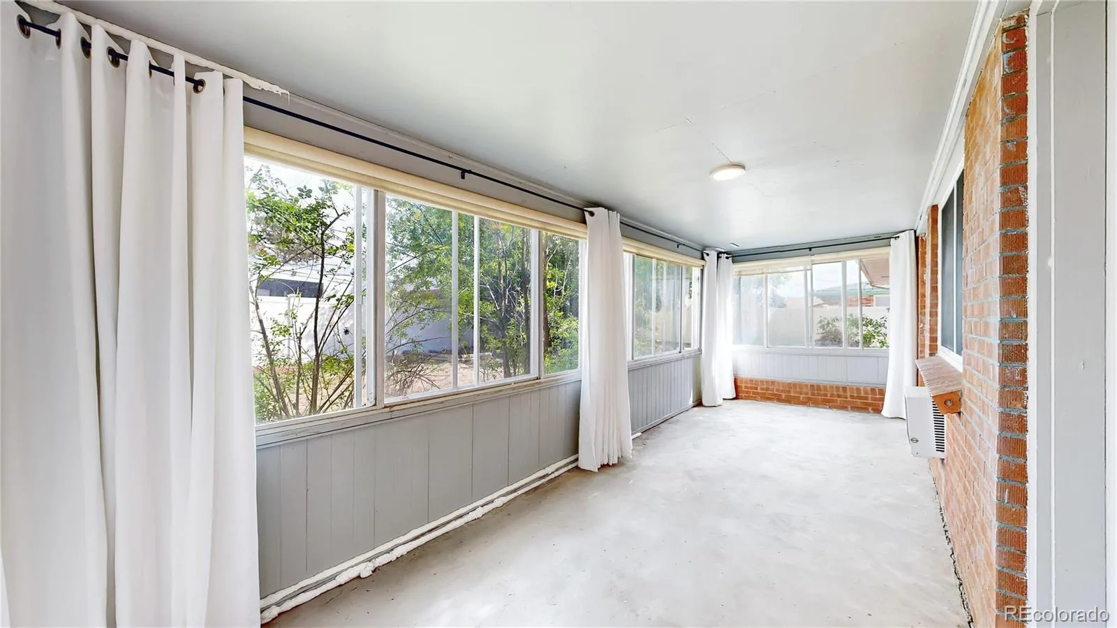 359 Quentin Street Aurora CO 80011 | MLS #REC3906185 08222026232205 1600 16