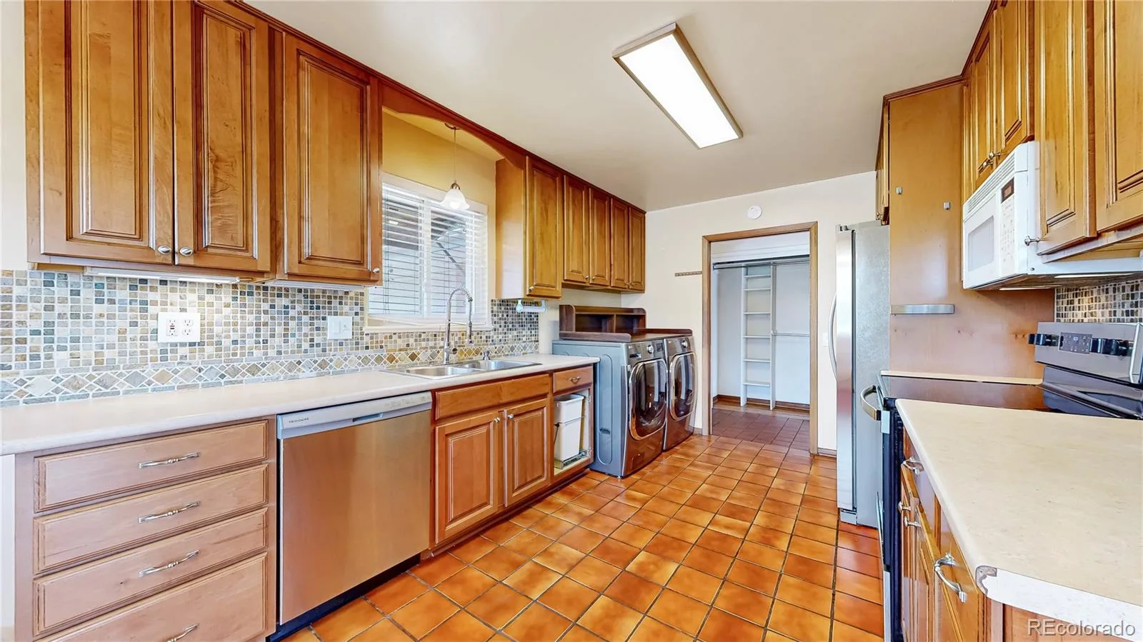 359 Quentin Street Aurora CO 80011 | MLS #REC3906185 08222026232205 1600 6