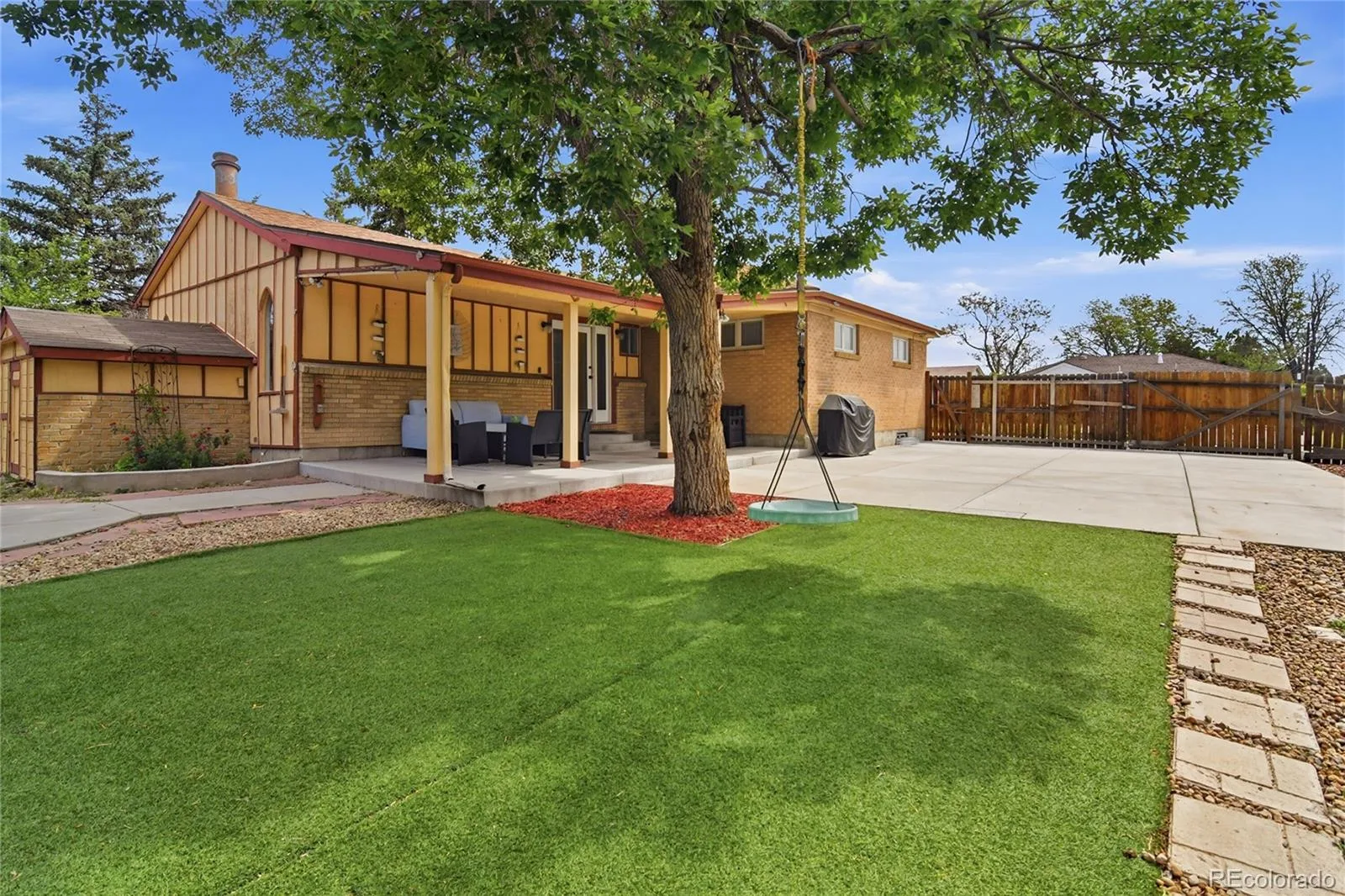 7213 Santa Fe Drive Denver CO 80221 | MLS #REC3909358 07212026224756 1600 27