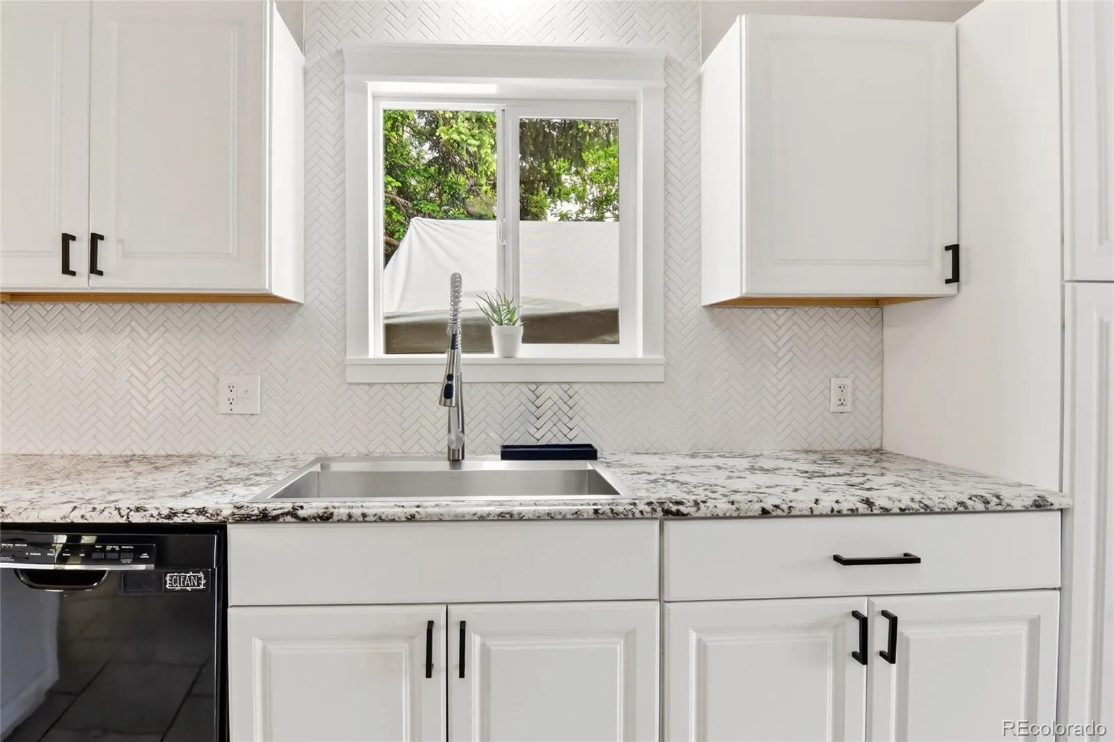 7213 Santa Fe Drive Denver CO 80221 | MLS #REC3909358 07212026224756 1600 7