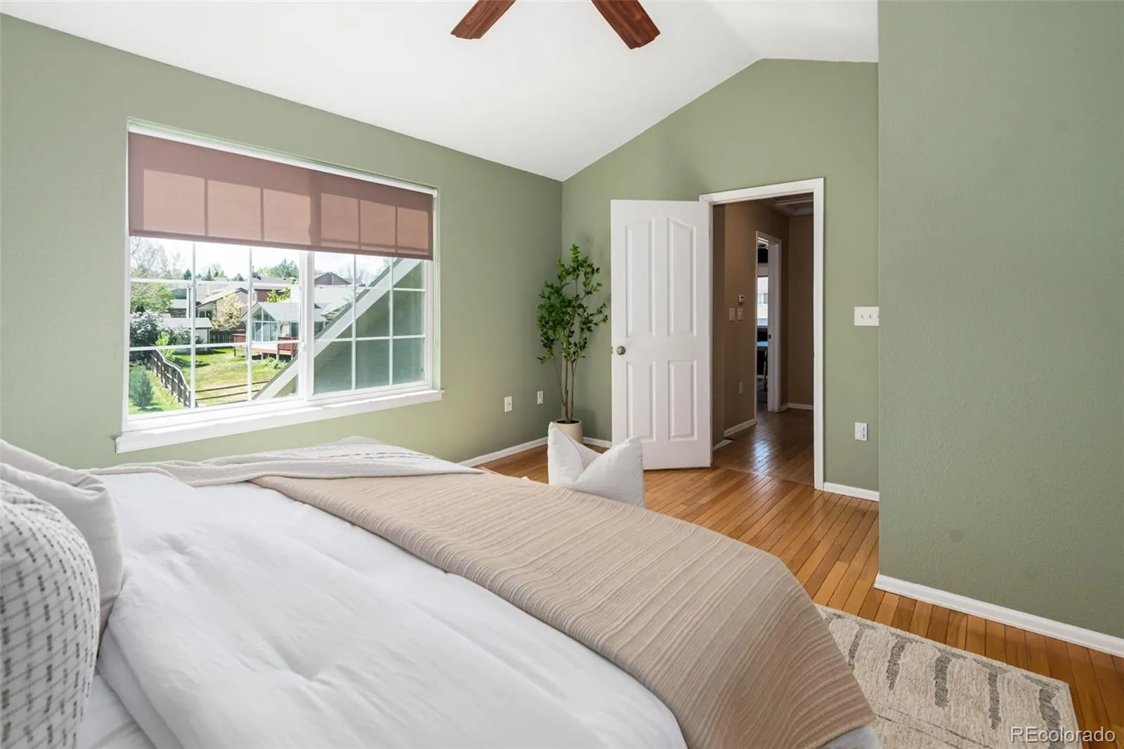 04182026002729 1600 20