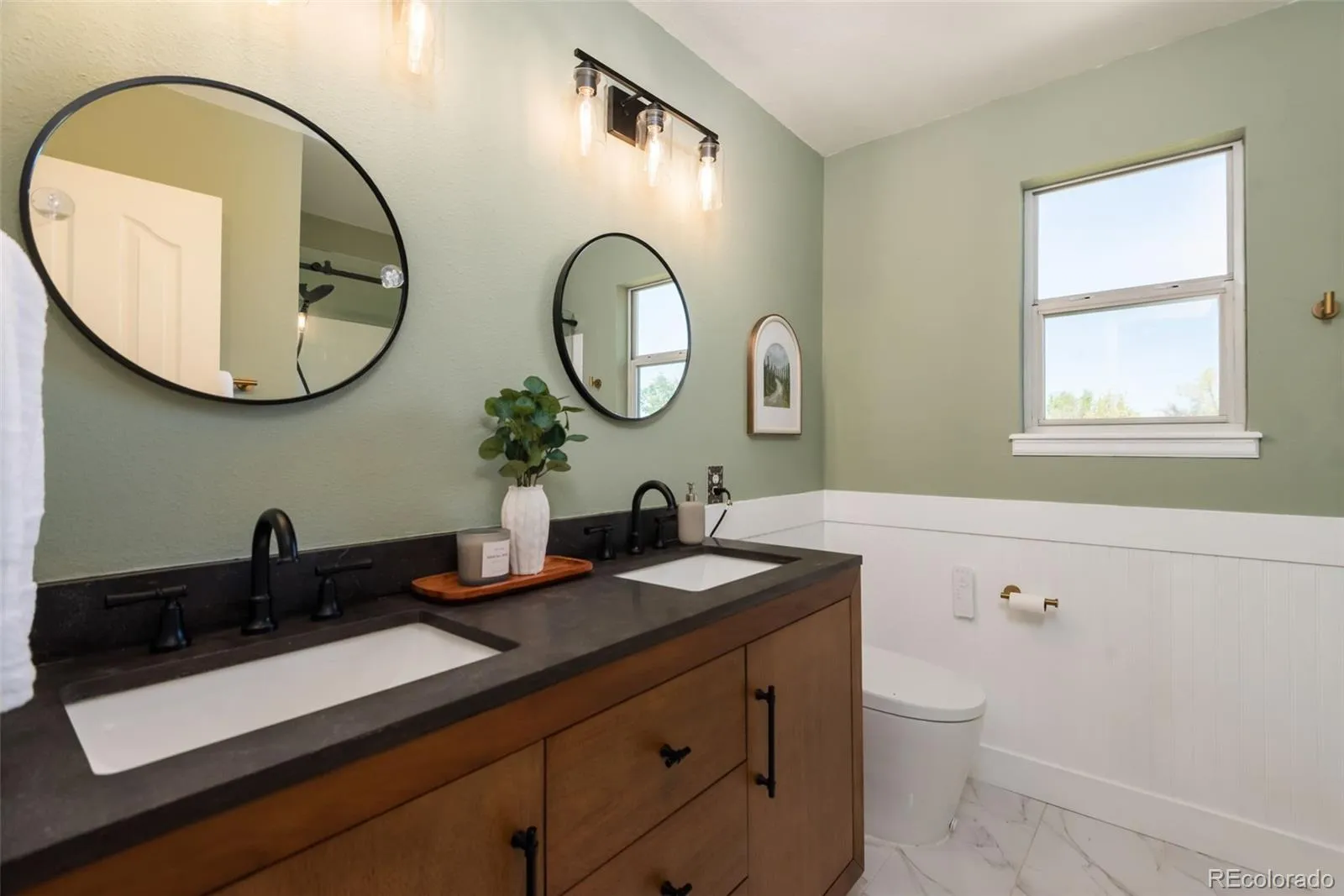 04182026002729 1600 24